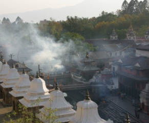 http://nepal.kontaktmacht.de/images/sightseeing/pashupatinath.JPG